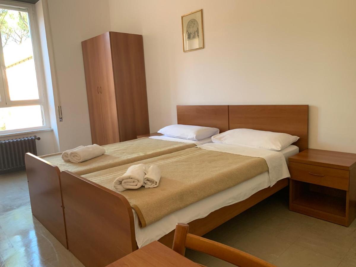 Casa Per Ferie Jpii Dom Polski Roma Eksteriør bilde